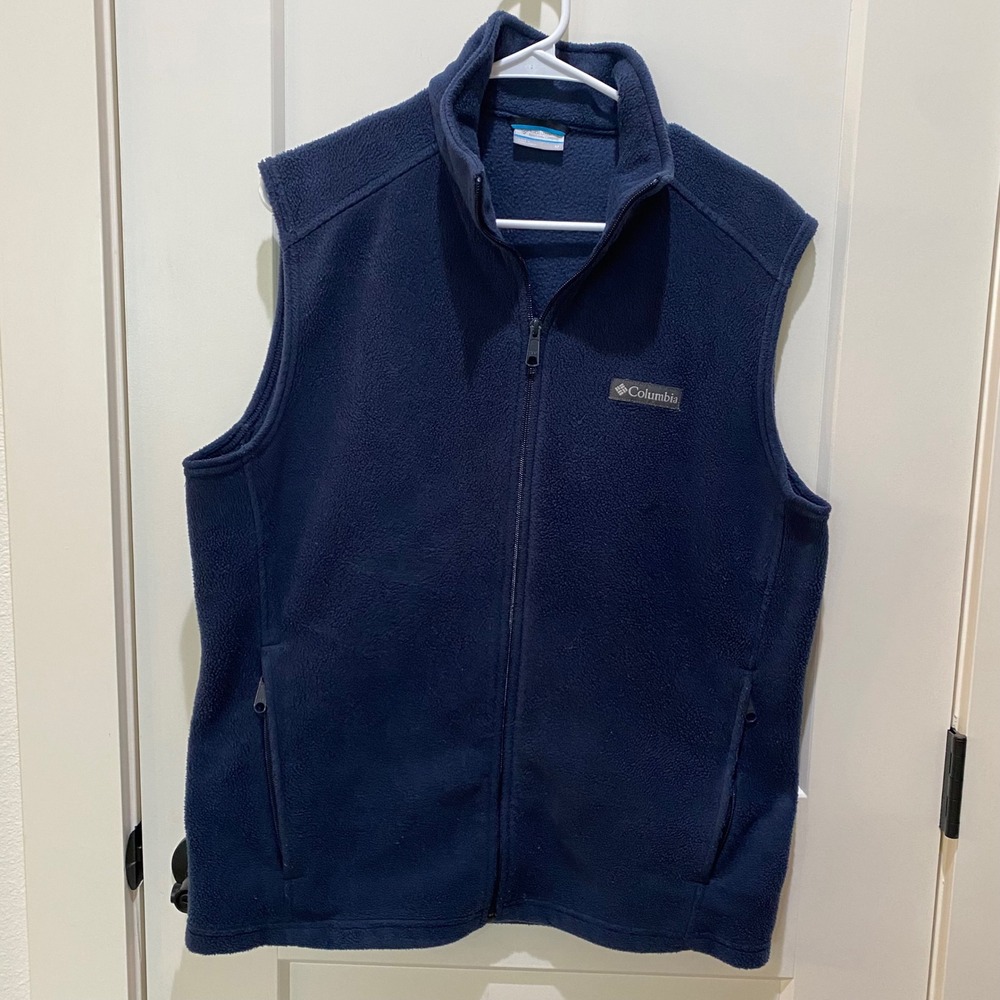 Columbia Men's‎ Fleece Vest. Navy. Medium. Side Pockets. Poly. P2P 22",